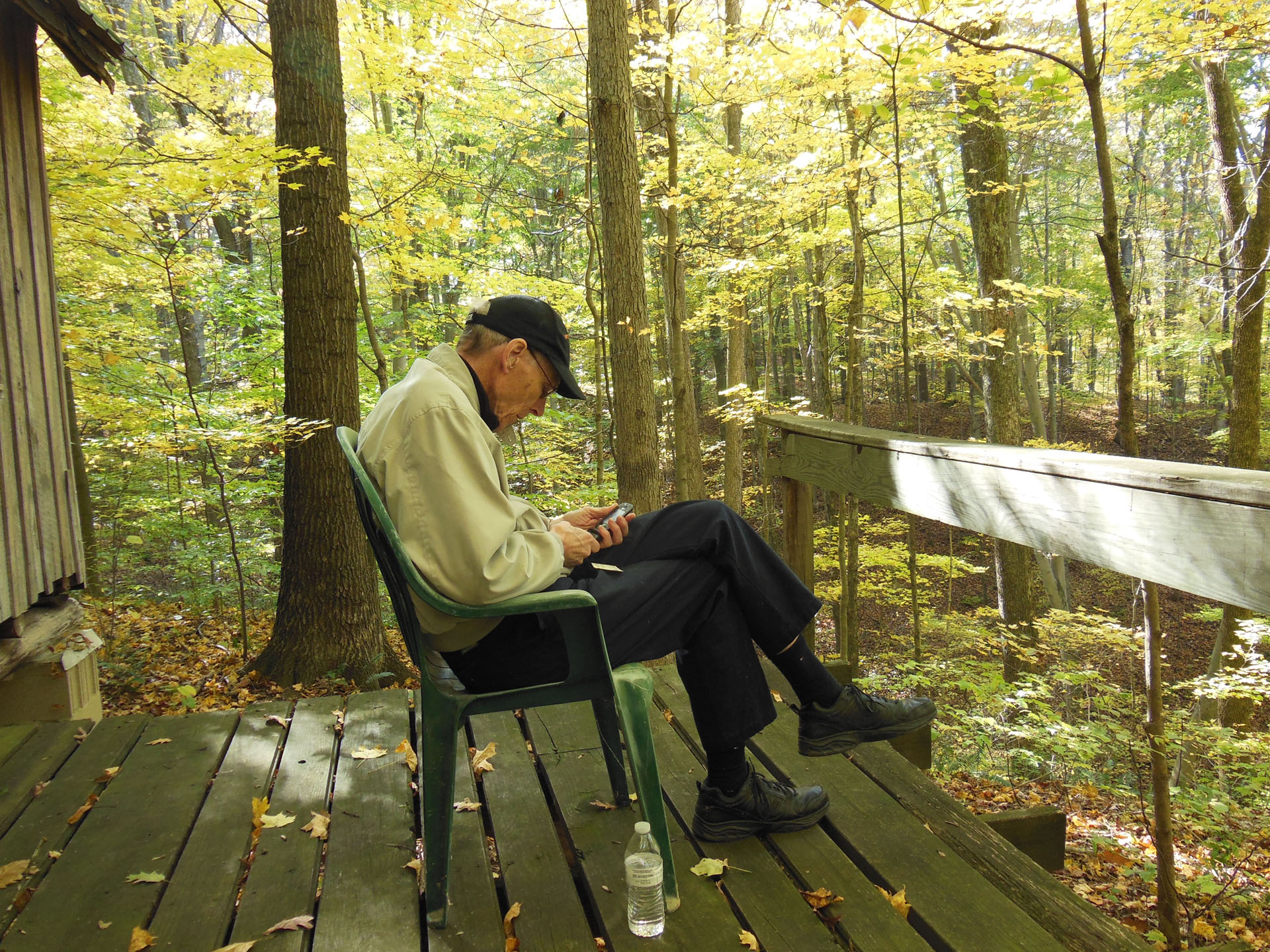 835 Milton On Cell Phone 2013DSCN2271